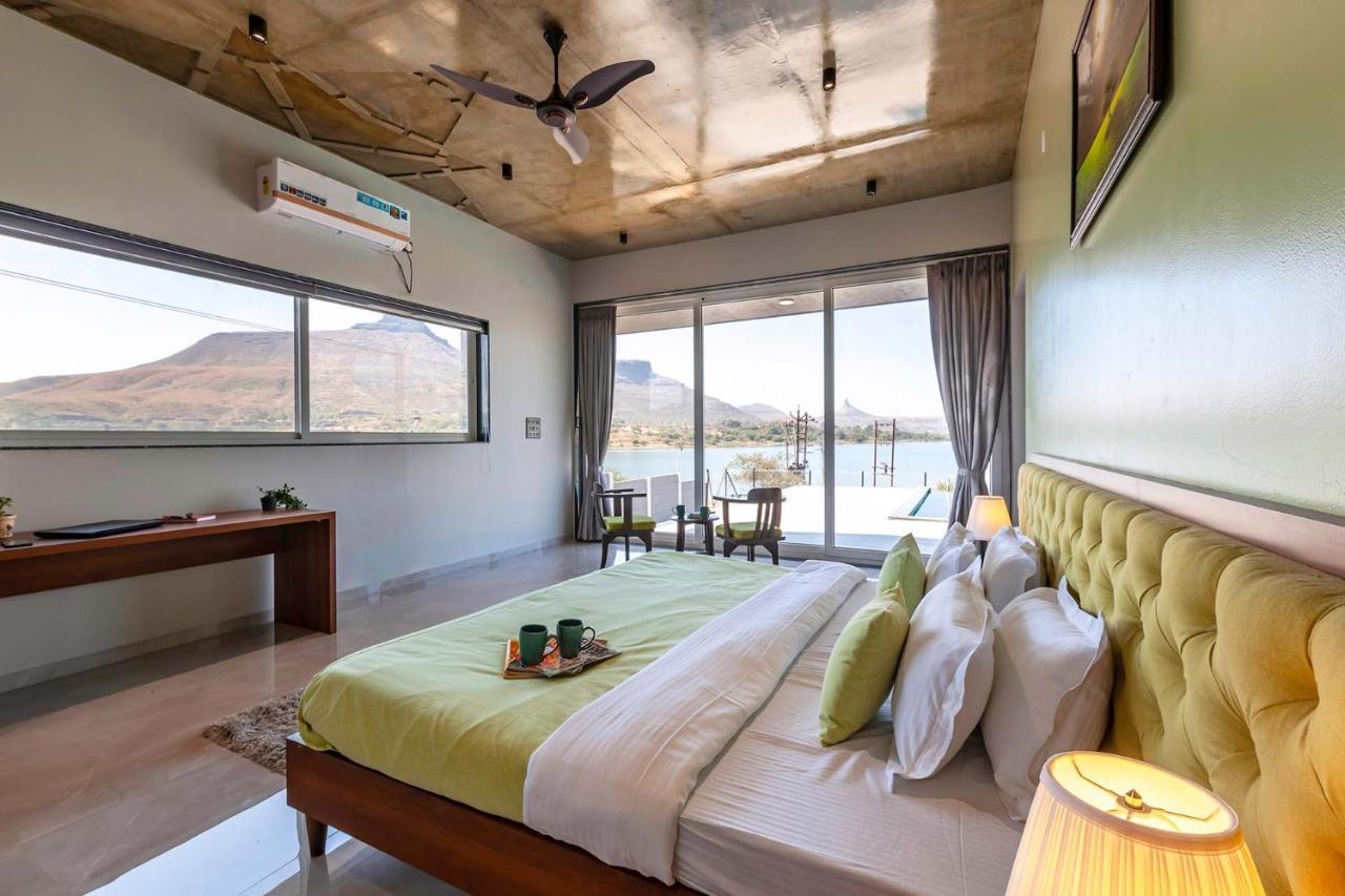 Stayvista'S Bellisimo Panorama - Lakeside Oasis With Infinity Pool, Modern Interiors, Open-To-Sky Bathtub, And Lush Green Lawn Nashik Zewnętrze zdjęcie